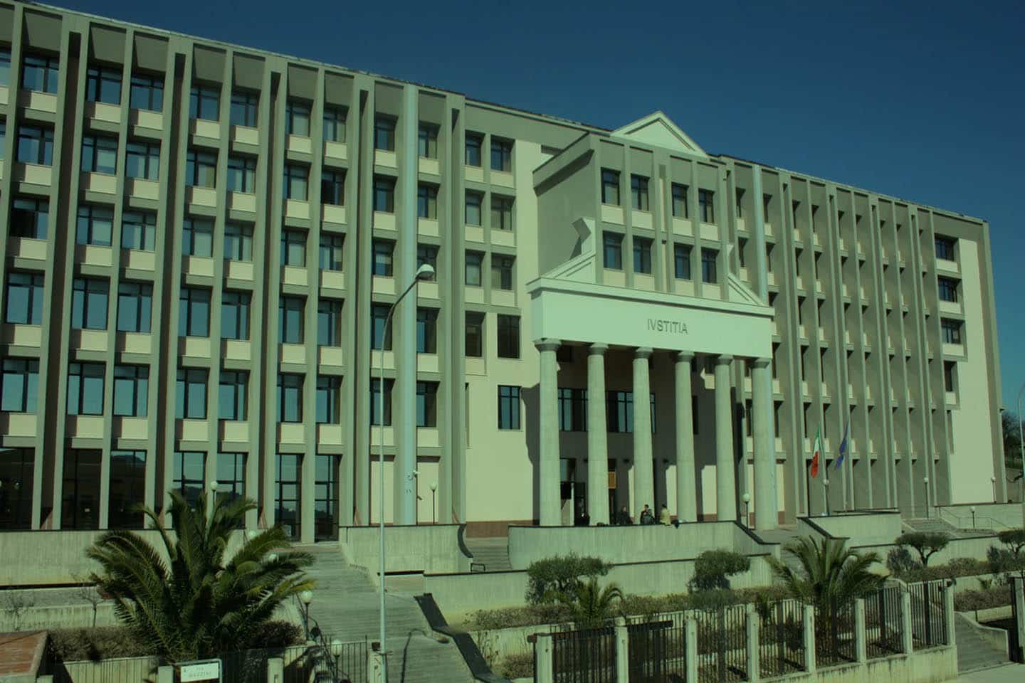 servizio-traduzioni-giurate-professionali-certificate-apostille-tradux-Agrigento